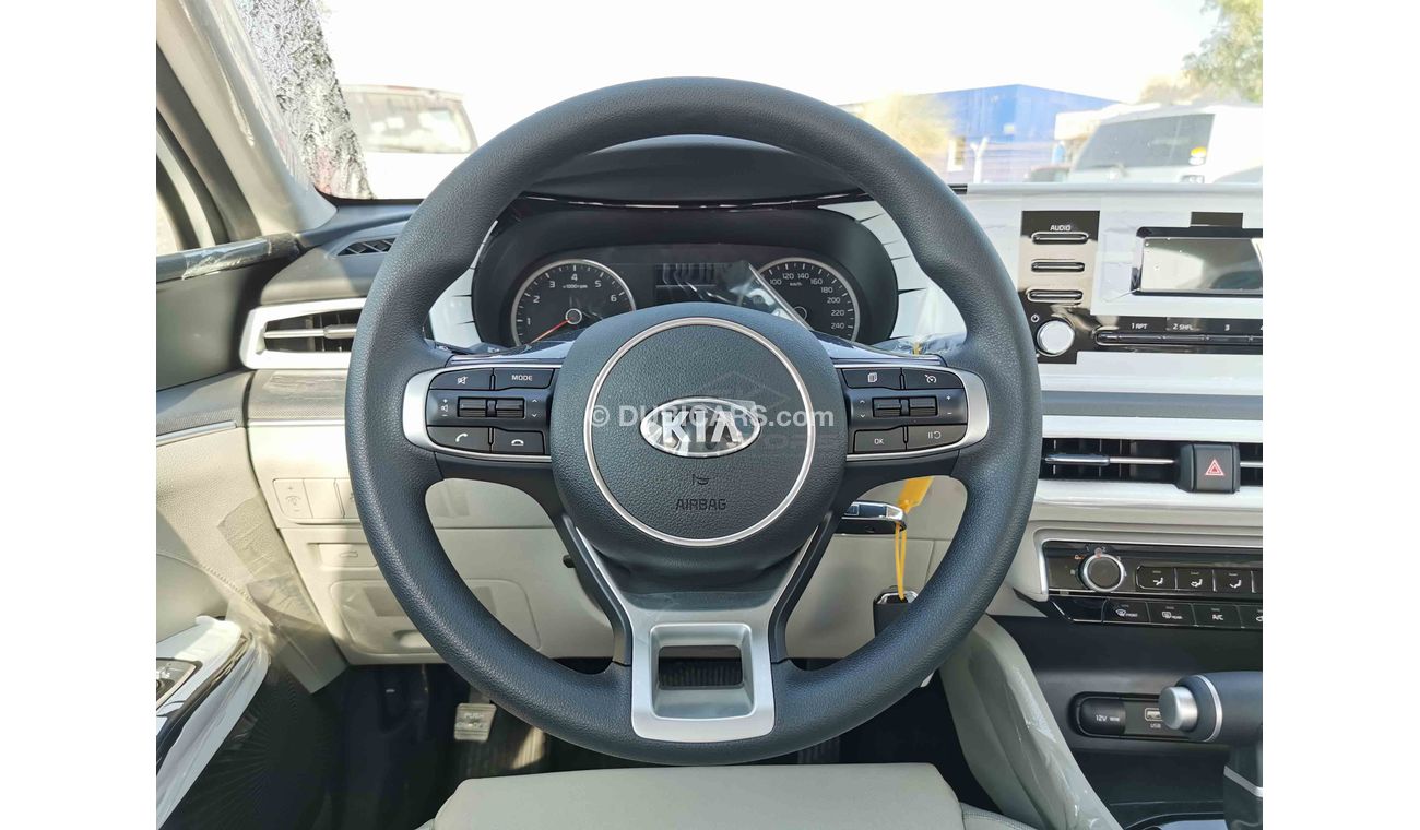 Kia Optima 2.4L 4CY Petrol, 17" Rims, DRL LED Headlights, Front & Rear A/C, Parking Sensors (CODE # KO01)