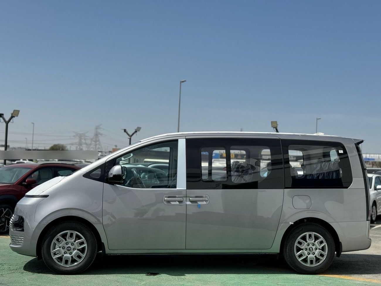 Hyundai Staria HYUNDAI STARIA 2.2L ( DSL) - 2025