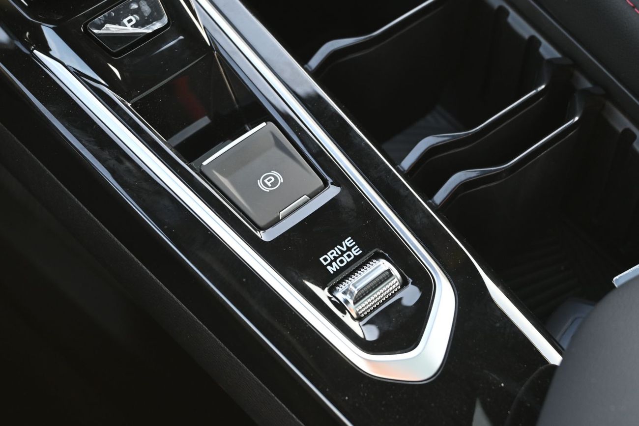 Geely Coolray GF 1.5TD Geely Coolray 1.5L Turbo Petrol, Model 2025, Color Purple Prism