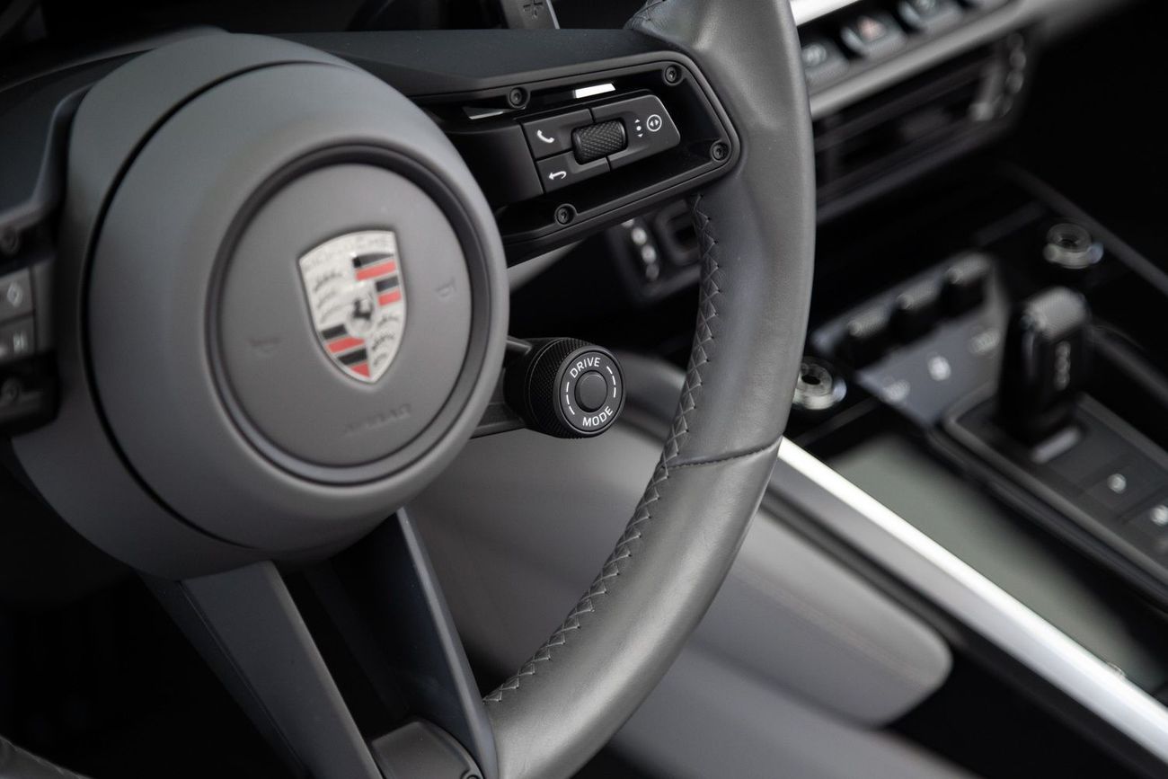 Porsche 911 WARRANTY JAN 2025