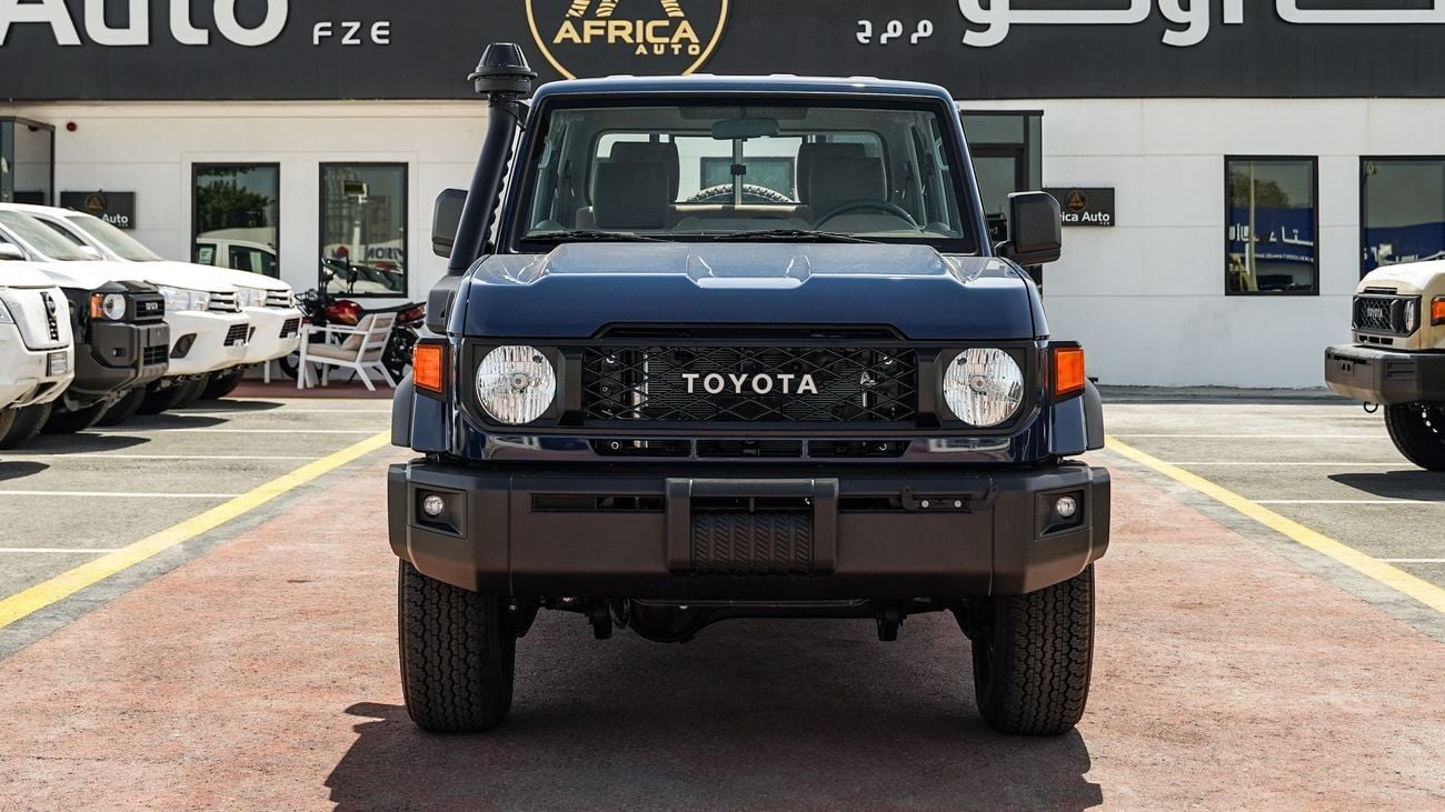 Toyota Land Cruiser Pick Up LC79 DC 4.0 PETROL AT  2025