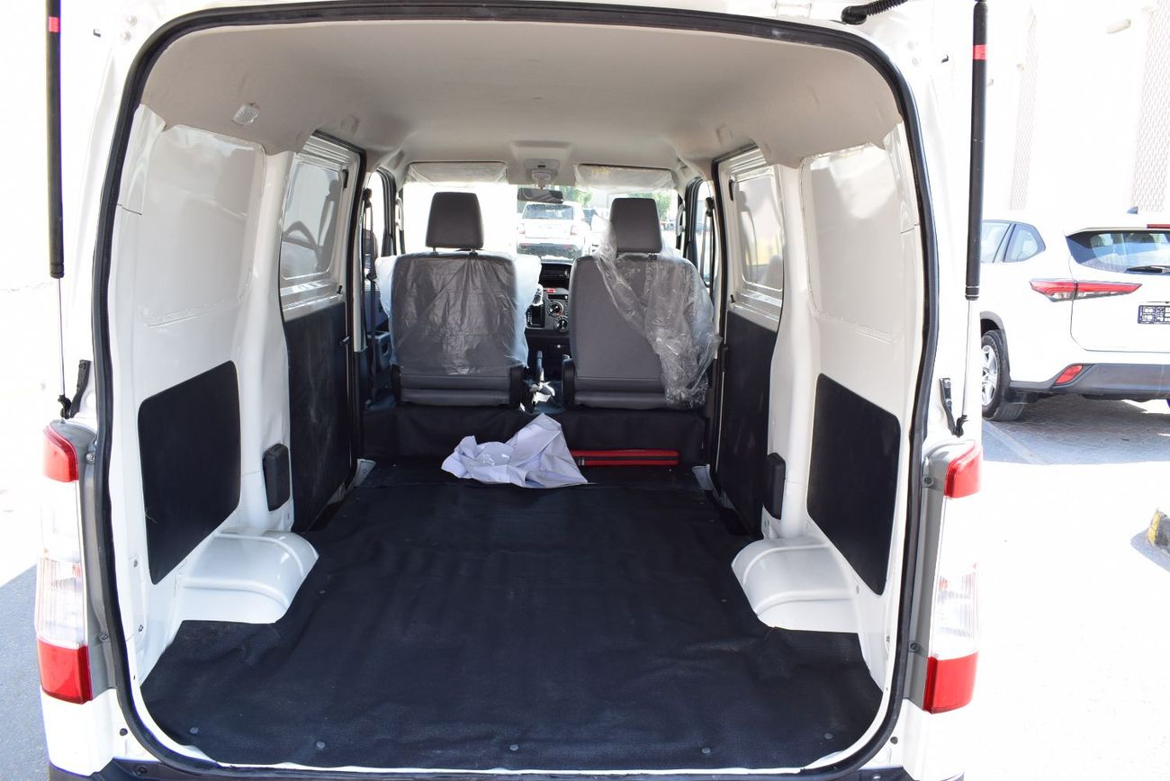 تويوتا لايت آيس Standard Van