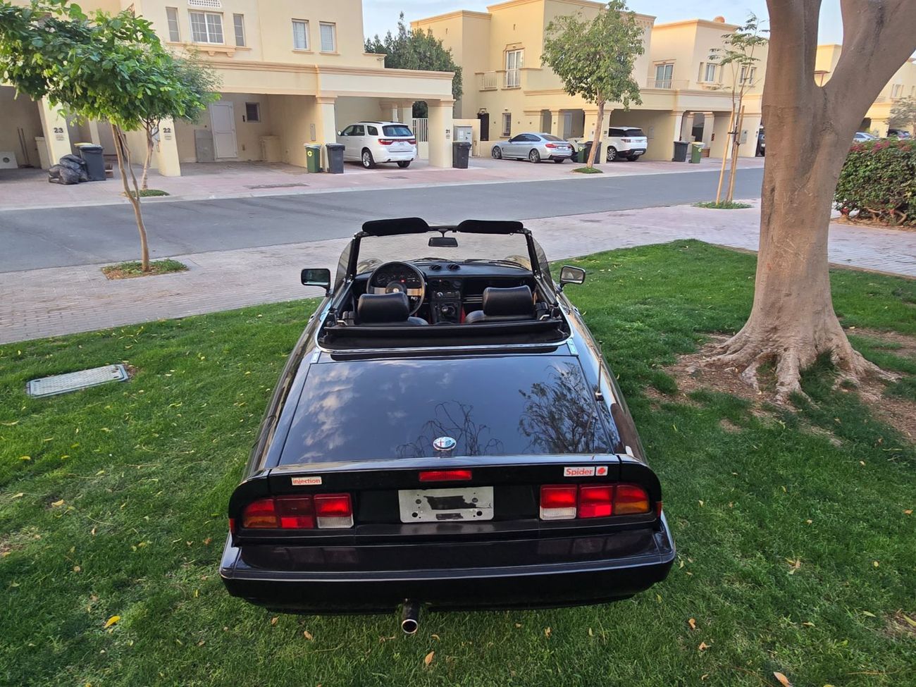 ألفا روميو سبايدر ALFA ROMEO SPIDER VELOCE INJECTION CONVORTEBLE