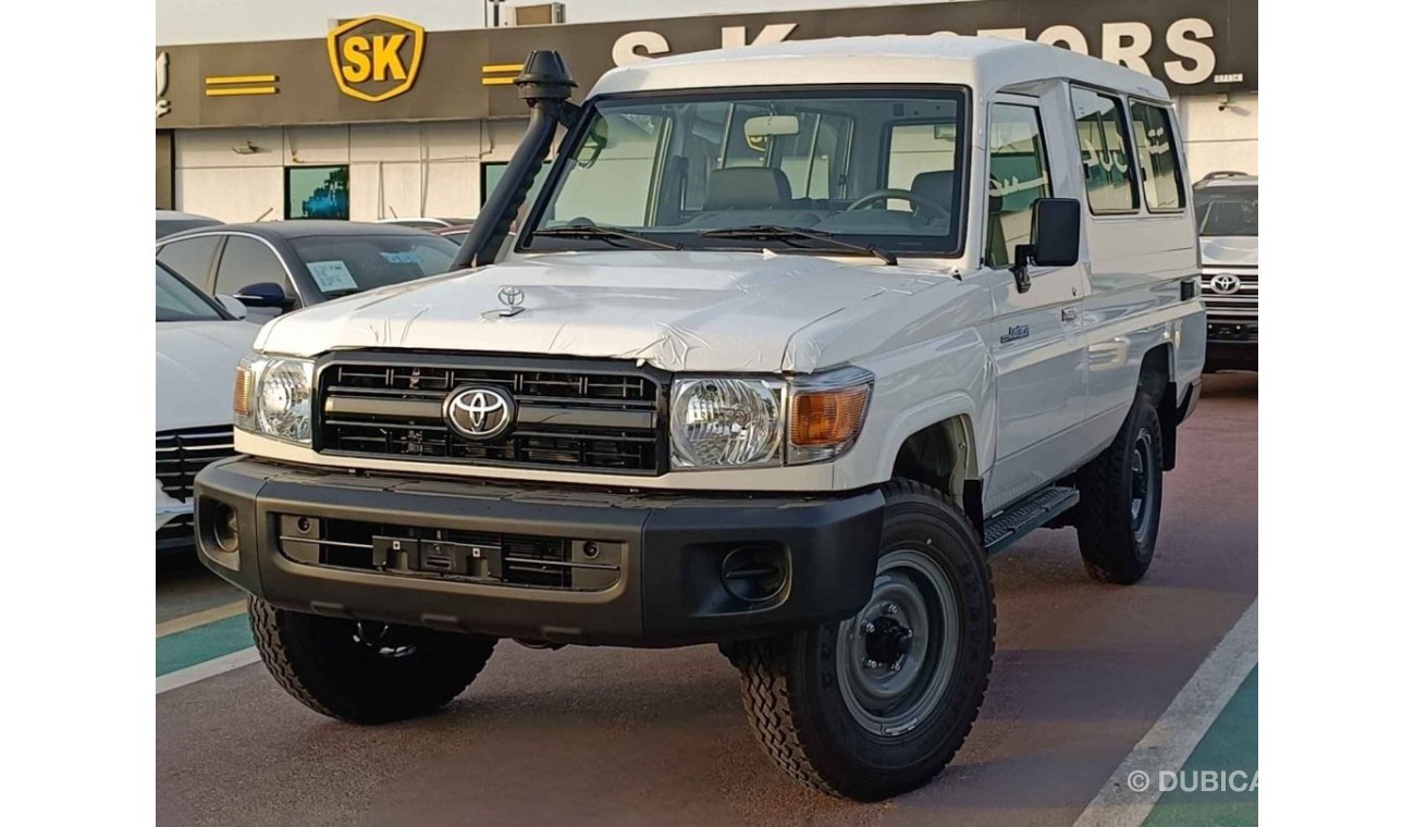 Toyota Land Cruiser 70 LC78 / 4.2 Diesel / Diff. Lock / Leather Seats / Power Window (Code # 67898)