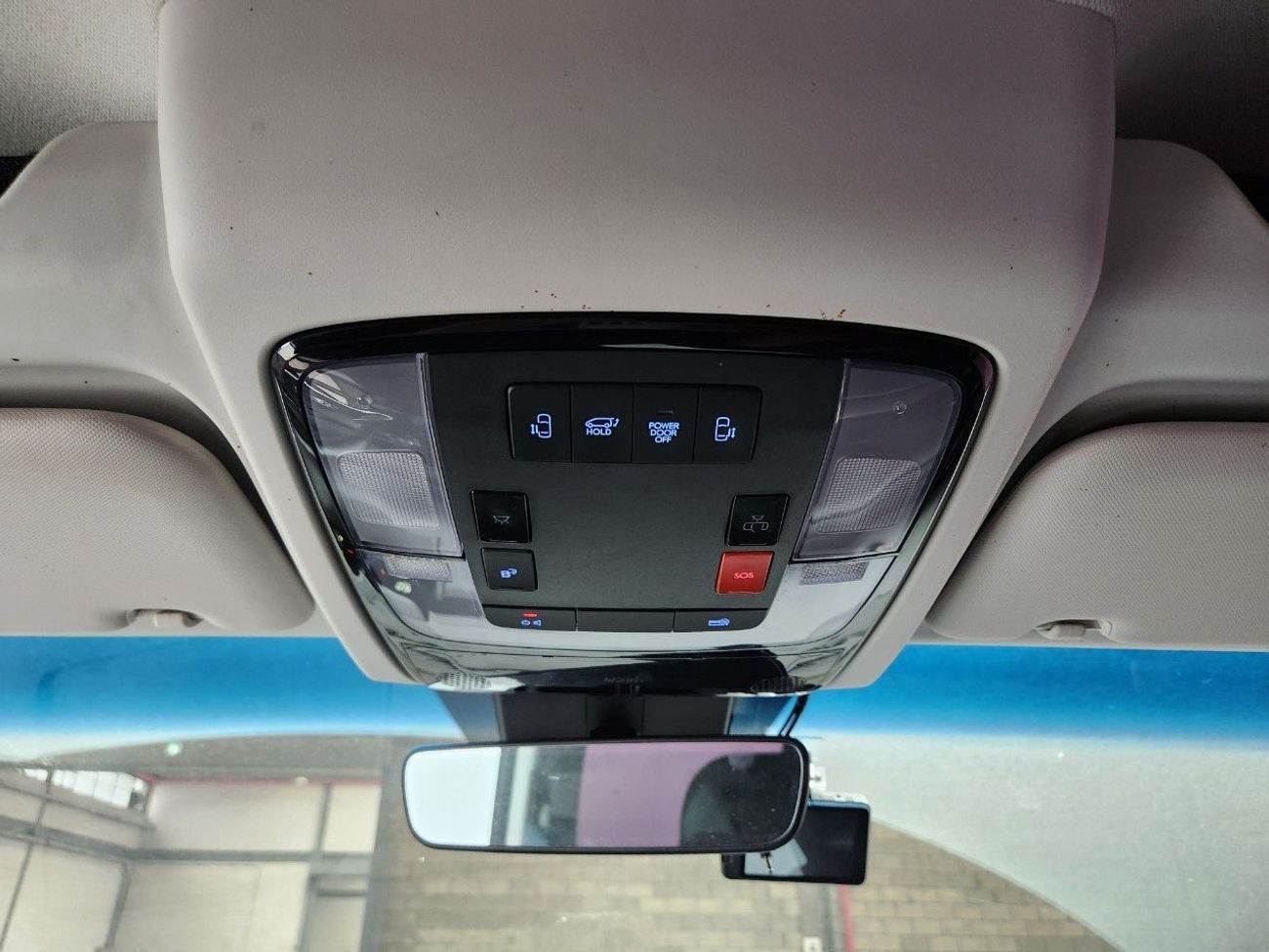 Hyundai Staria STARIA (D) 2.2 TOURER MODERN 11 SEATERS