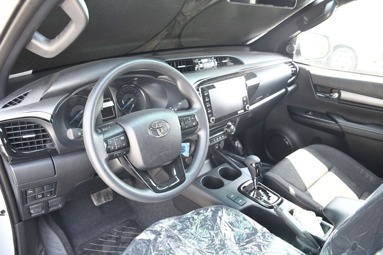 Toyota Hilux ADVENTURE 4.0L Petrol with Air Compressor