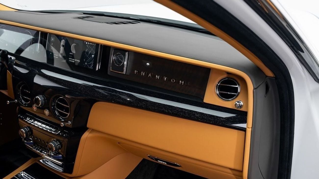 رولز رويس فانتوم EWB - 2026 - GCC Specs - Under Warranty and Service Contract