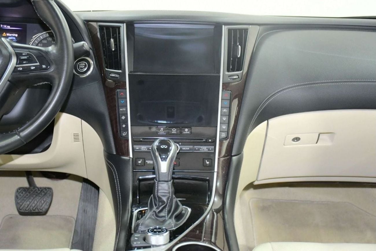 إنفينيتي Q50 لاكس لاكس