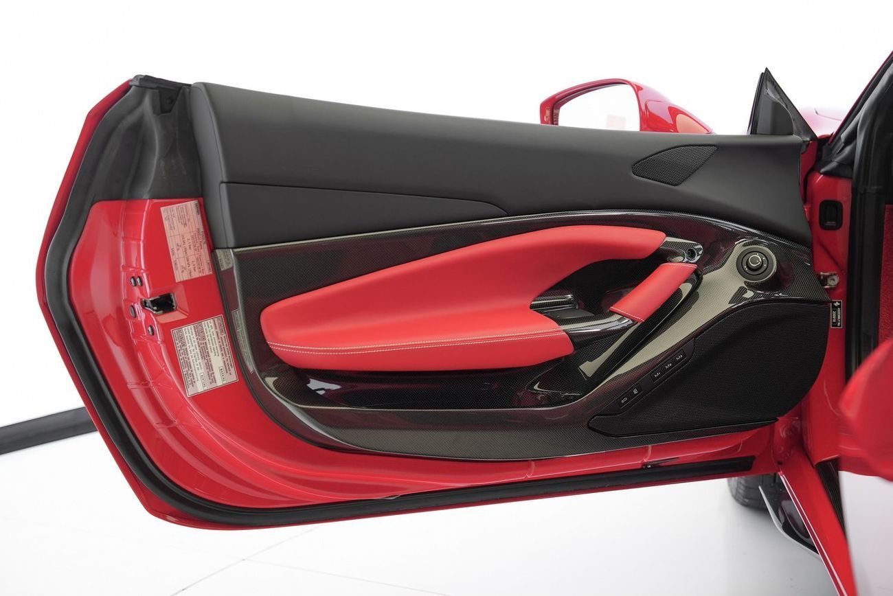 Ferrari F8 Spider 3.9T V8