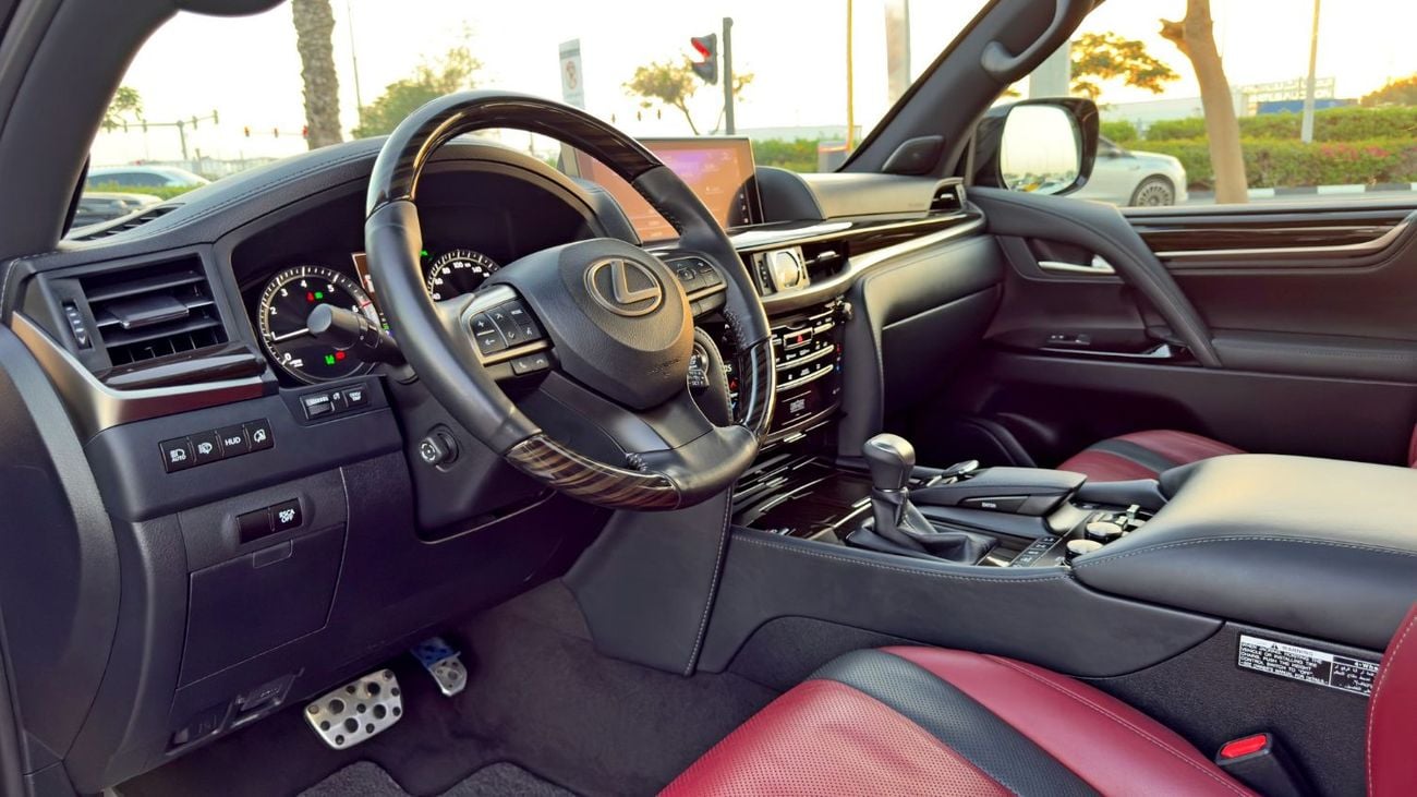 Lexus LX 570 Signature 5.7L