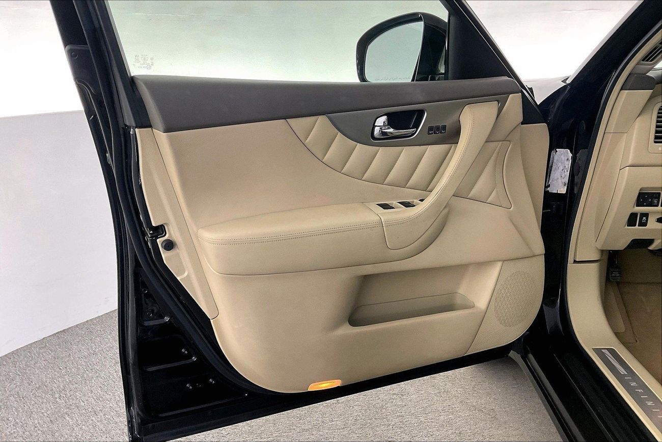 Infiniti QX70 Luxury / Luxe Sensory | Guaranteed Warranty | 0 Down Payment