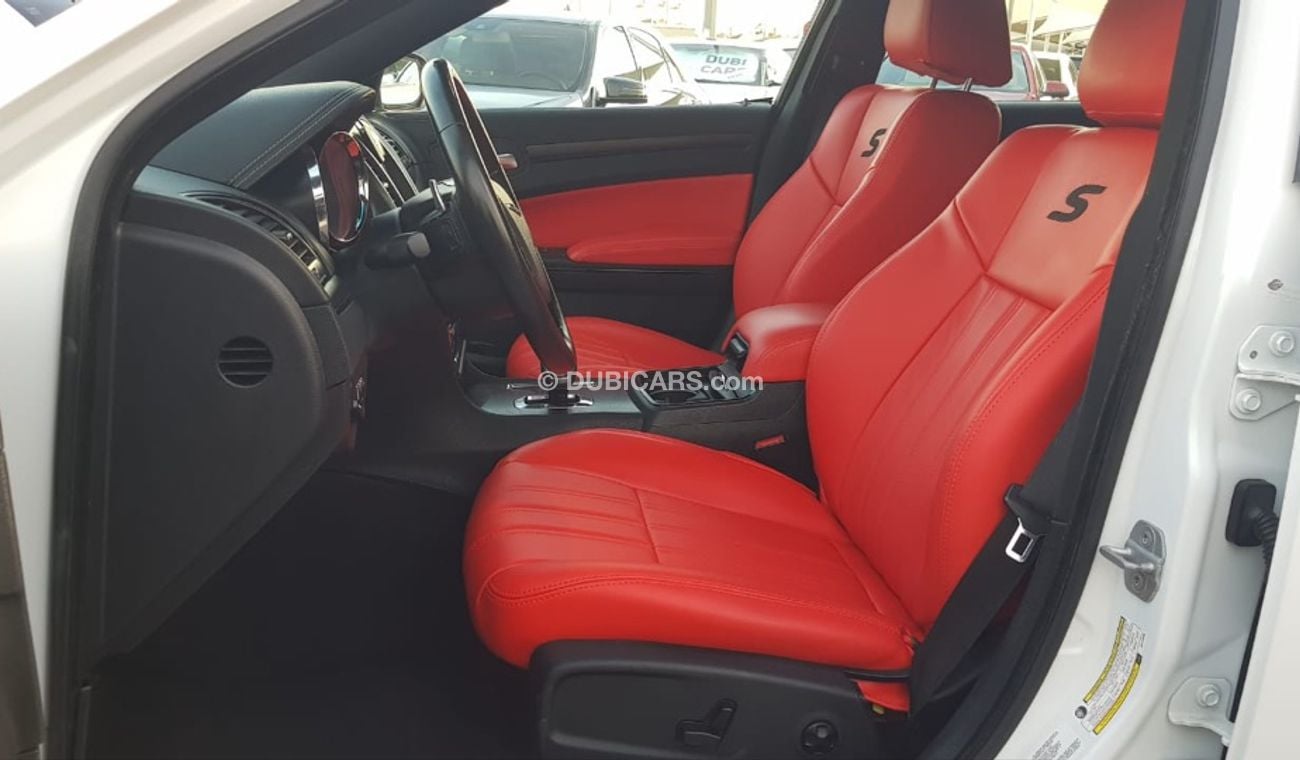 Chrysler 300s Model 2013 car prefect condition full option low mileage  V6