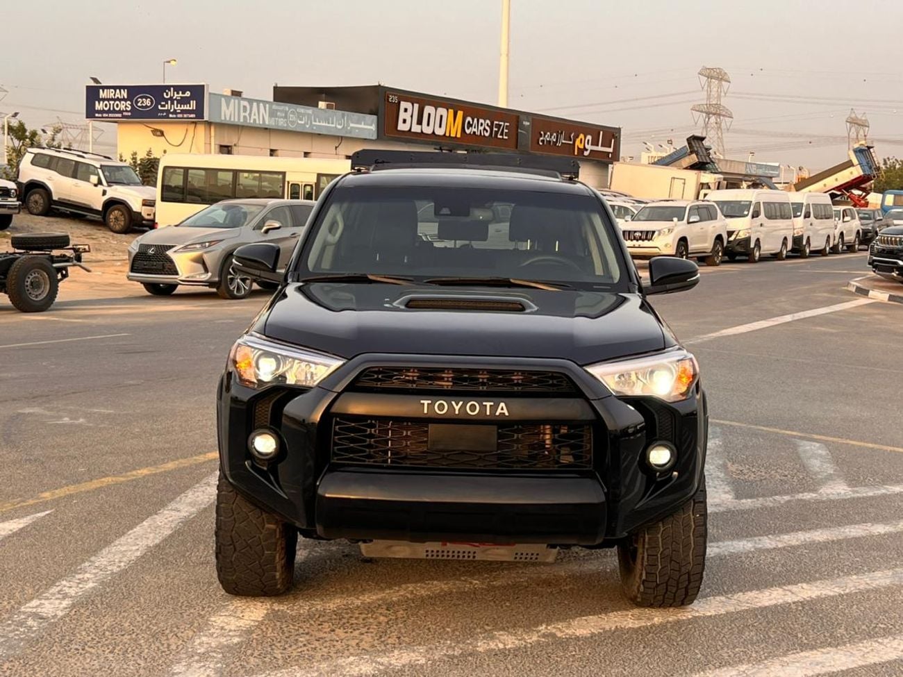 تويوتا فور رنر  2023 Toyota 4Runner Full Option 4.0L V6 - Rear Camera - AWD 4x4 - Sunroof - Leather Se