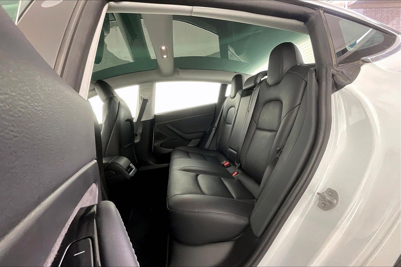 تسلا موديل 3 Standard Range Plus | upto AED 20,000 Ramadan Discount | شامل الضمان | 0 ﺪﻔﻋﺓ ﺃﻮﻟﻯ