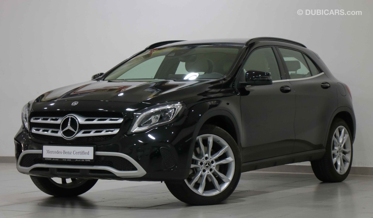 Mercedes-Benz GLA 220 4MATIC 2019 LOW MILEAGE