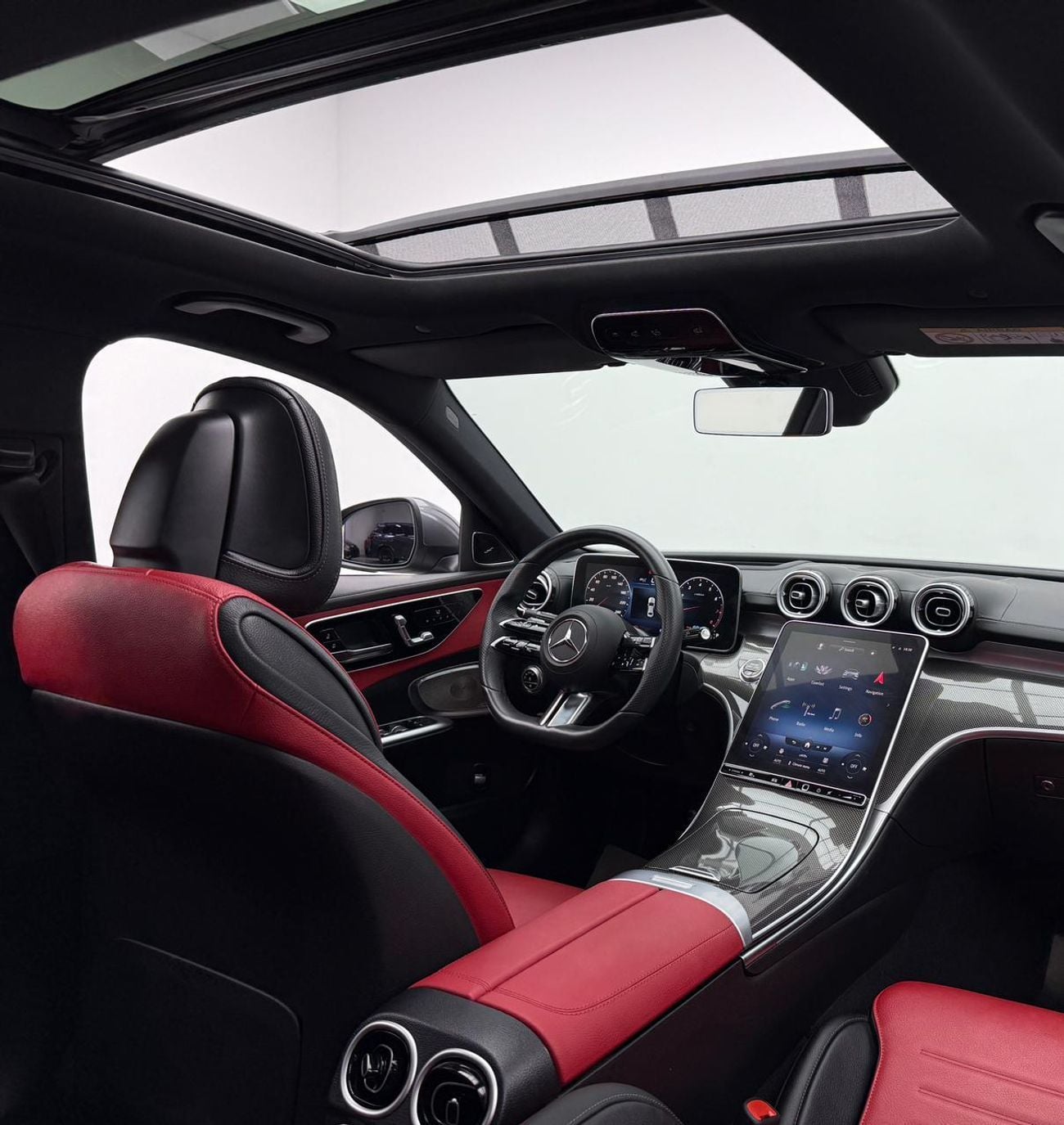 مرسيدس بنز C 200 2022 Mercedes Benz C200 AMG Premium, 2027 MB Warranty + Service Pack, Fully Loaded, GCC