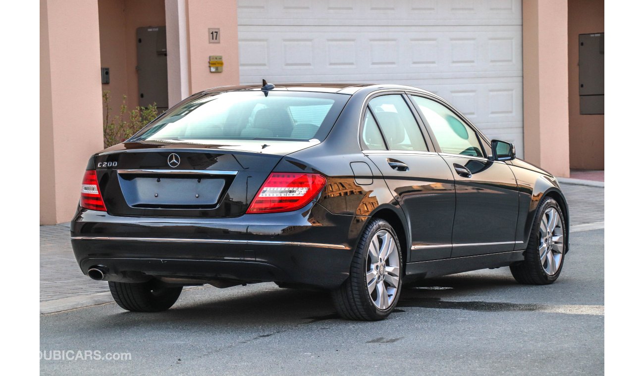 مرسيدس بنز C200 2013 GCC under Warranty with Zero downpayment.