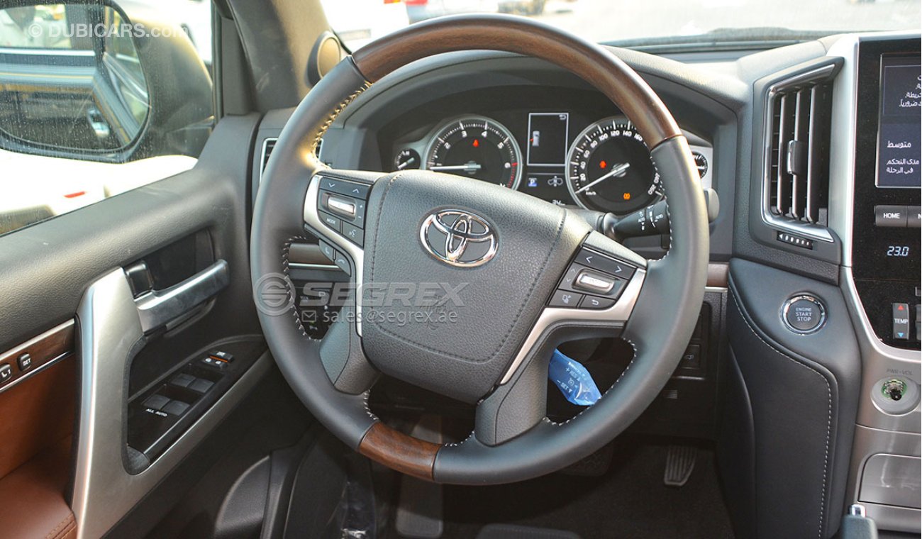 Toyota Land Cruiser VXS 5.7 GRAND TOURING SPORT