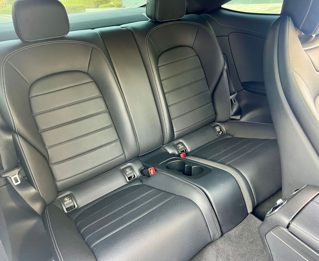 Mercedes-Benz C 300 Luxury Mercedes-Benz C300 COUPE 2017