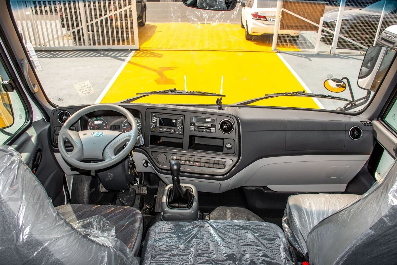 هيونداي كونتي حافلة هايونداي كاونتي كوستر ميني | موديل 2026 | جاهزة للتصدير