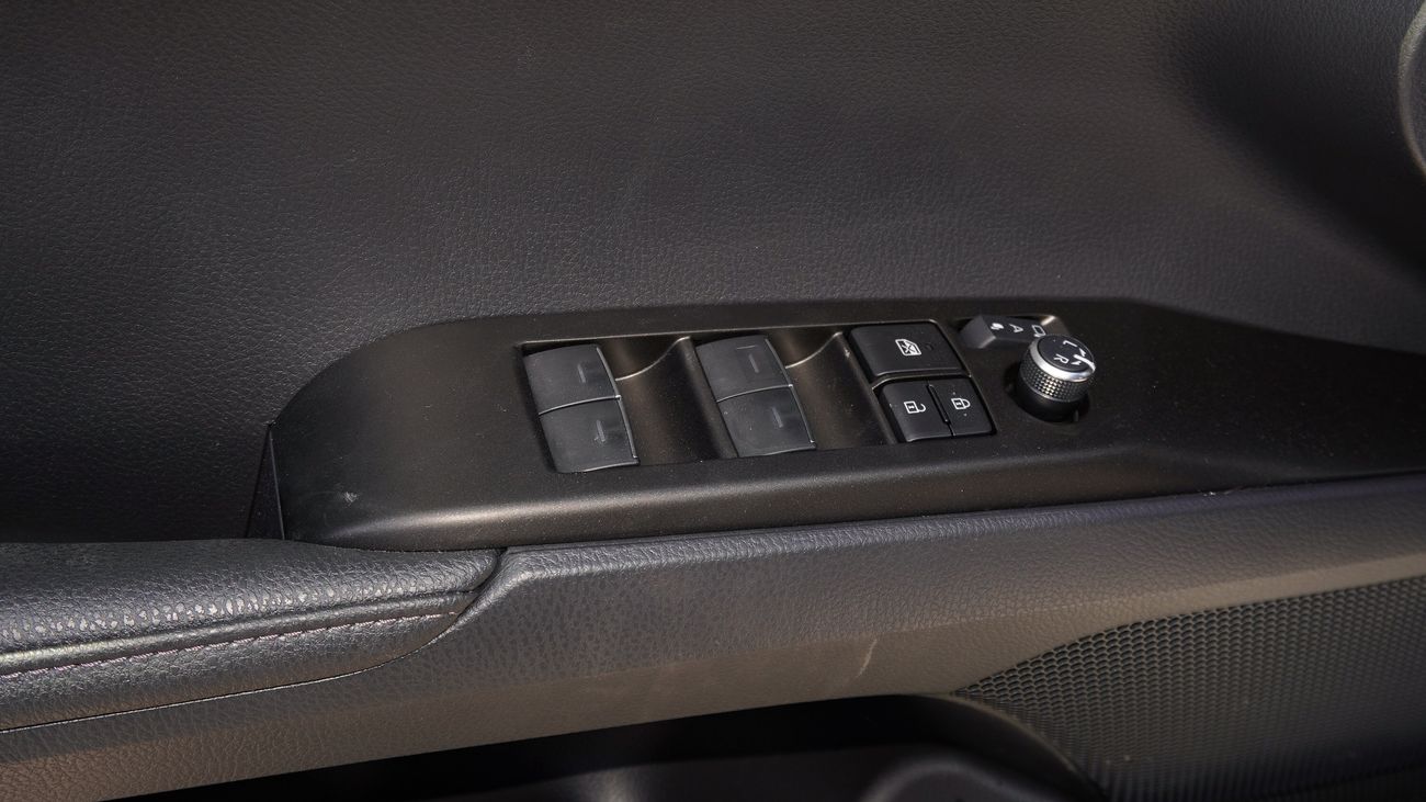 Toyota Camry LE 2.5L