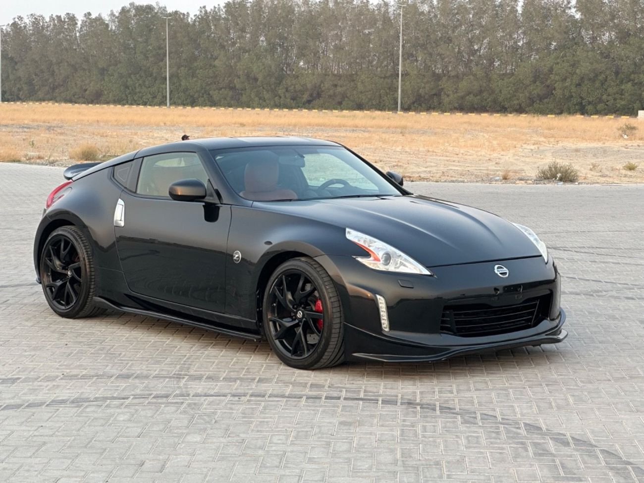 نيسان 370Z سبورت موديل 2016 خليجي فل مواصفات حاله ممتازه من الداخل والخارج مالك واحد من الوكاله
