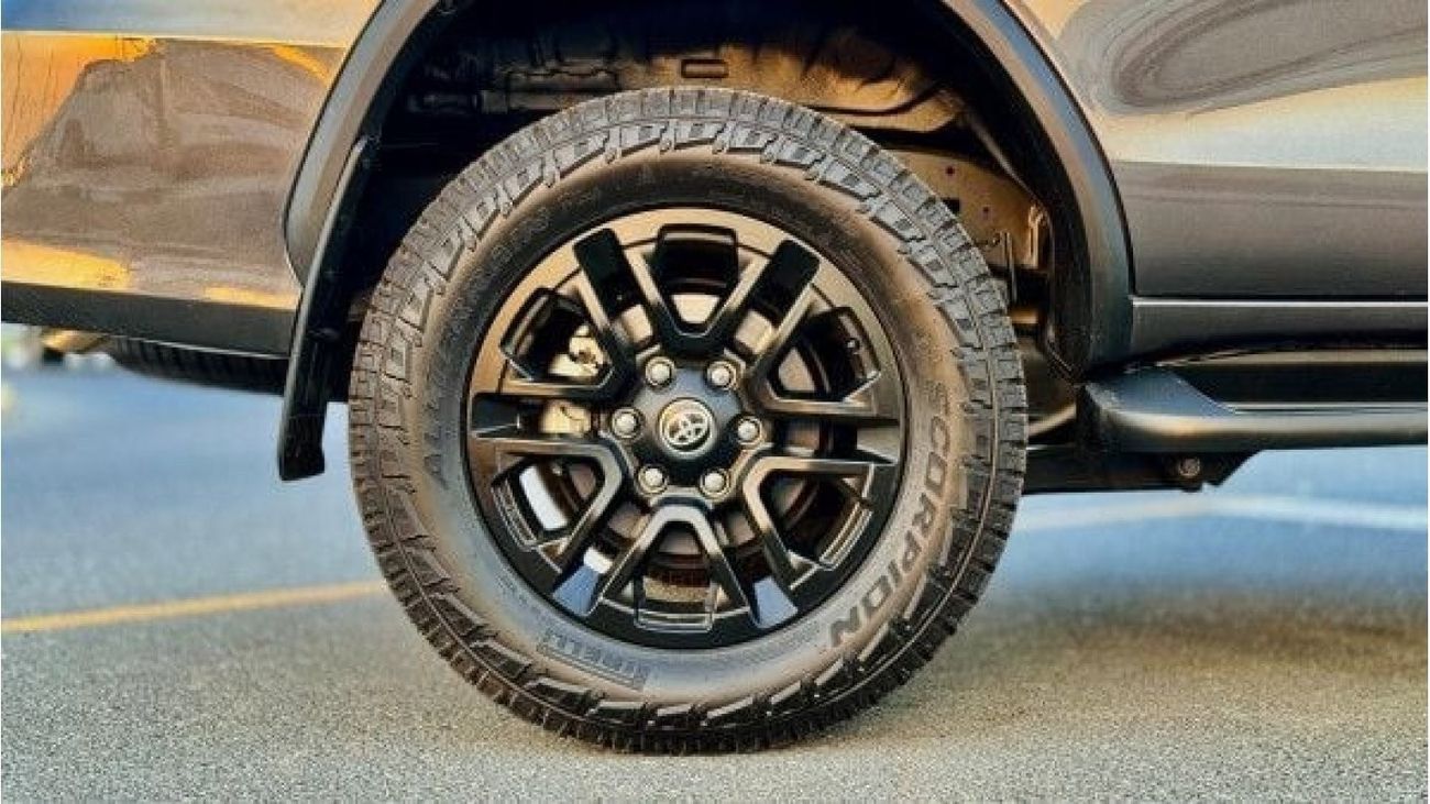 تويوتا فورتونر -