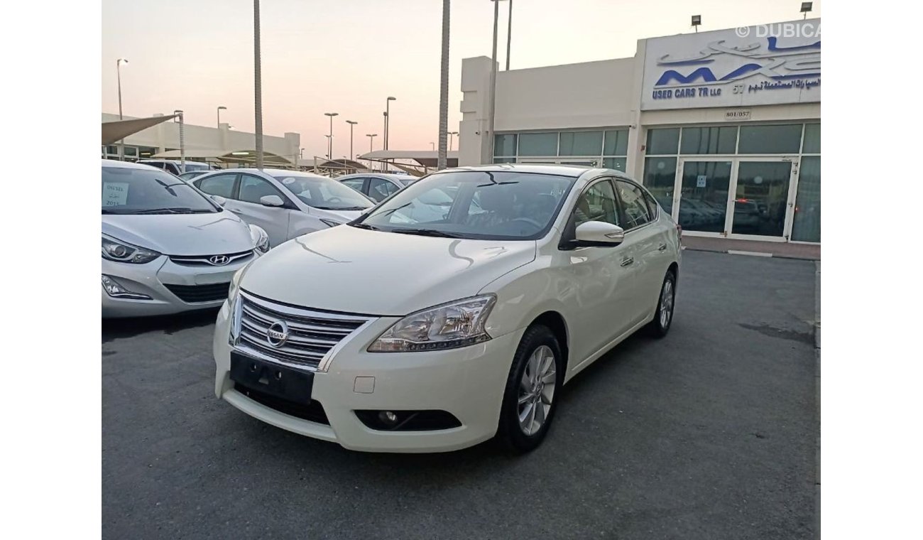 Nissan Sentra ACCIDENTS FREE /  CAR IS IN PERFECT CONDITION INSIDE OUT