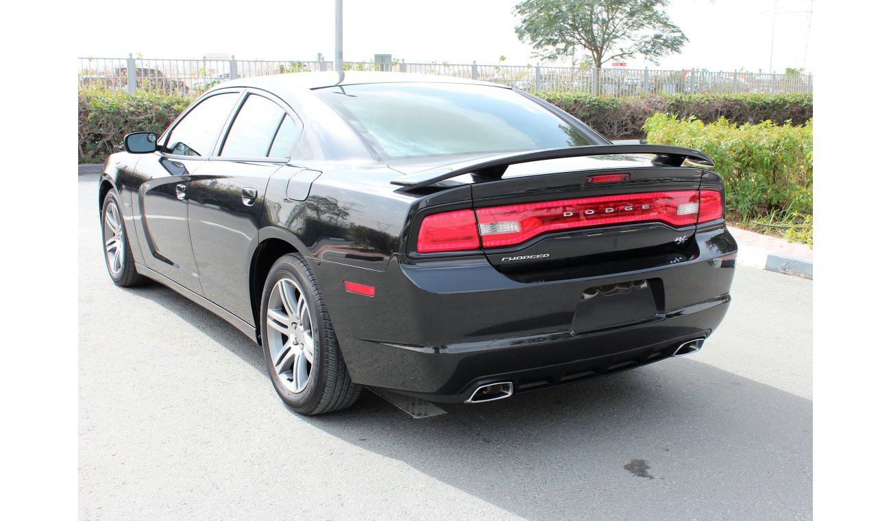 Dodge Charger 2013 R/T -5.7- GCC- FREE CONTRACT SERVICE UP TO 200K / al- futtaim - 100% FREE OF ACCIDENT