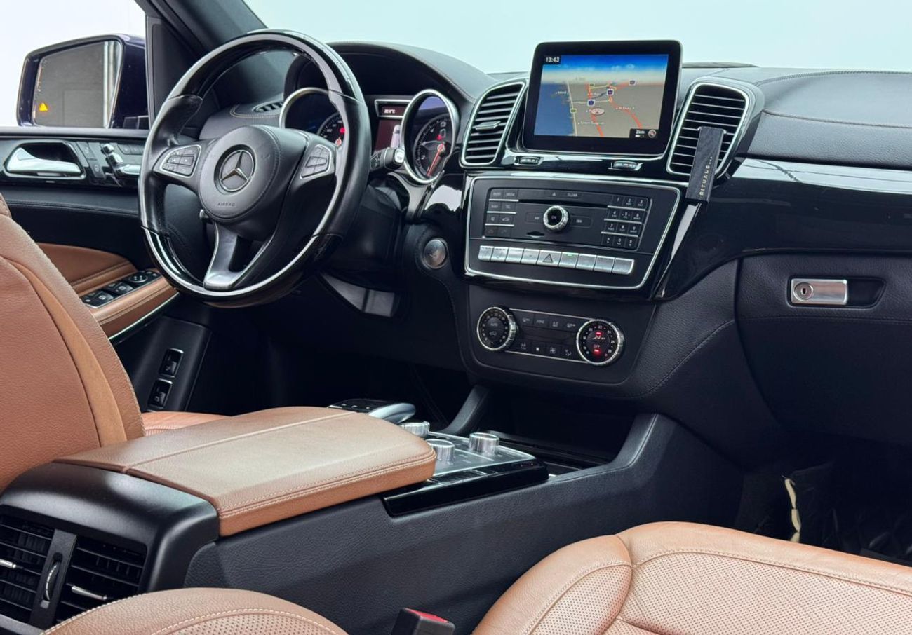 Mercedes-Benz GLS 500 Std 4.7L 2018 Mercedes-Benz GLS500 4MATIC, Service History, Excellent Condition, 7 Seater, GCC