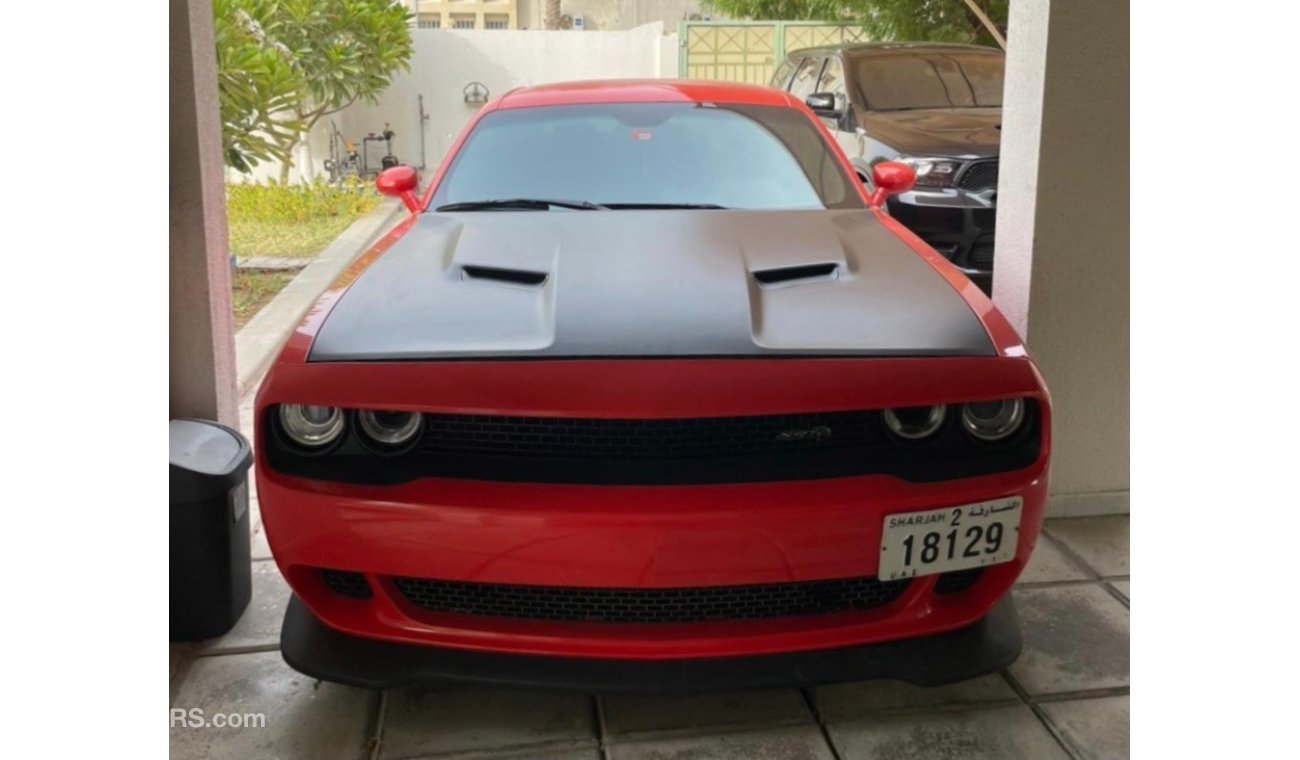 Dodge Challenger 2016 Dodge Challenger   Back camera, screen, seat sensors, heating and cooling, speed stabilizer, Bl