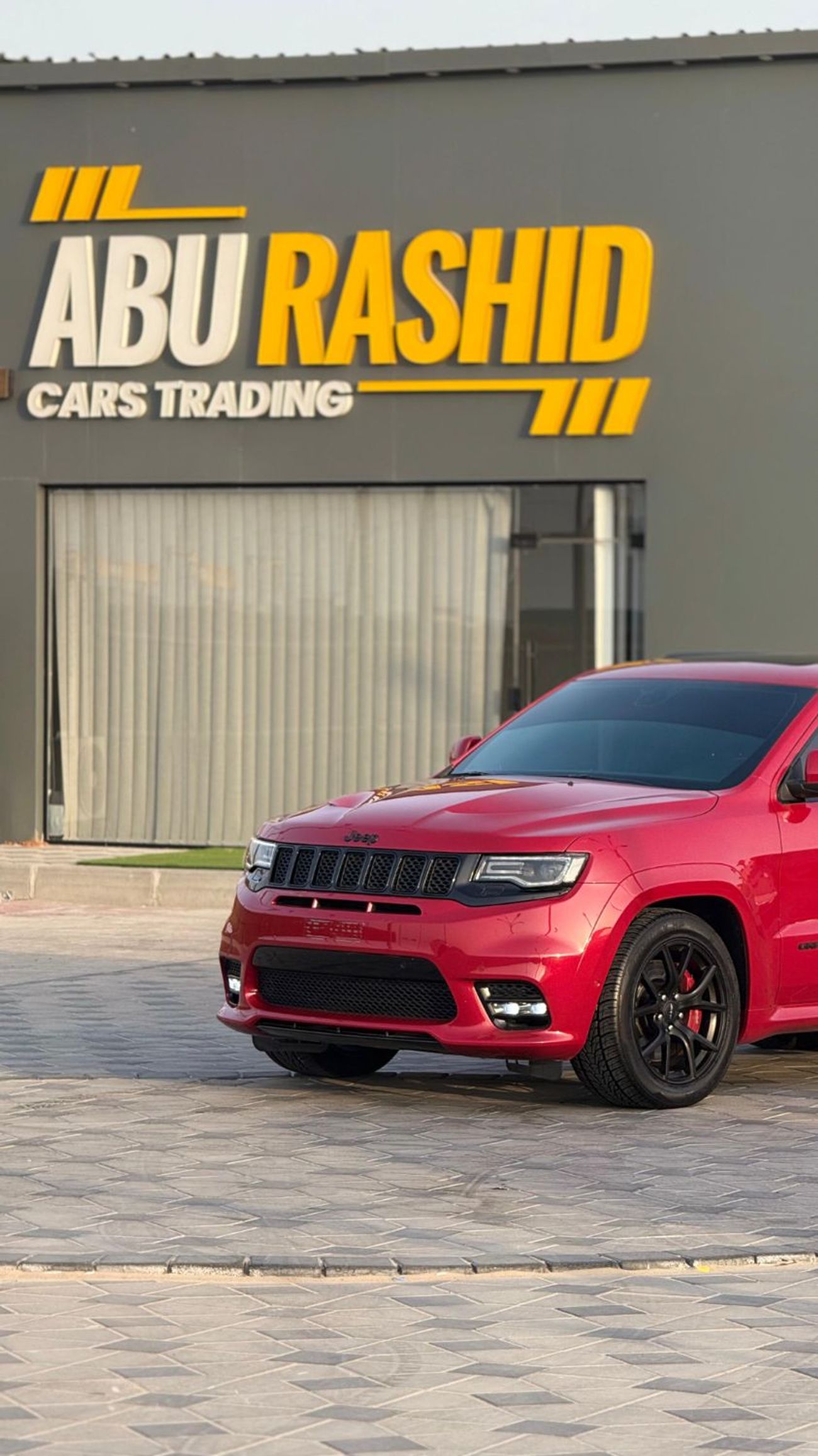 جيب جراند شيروكي SRT8 6.4L