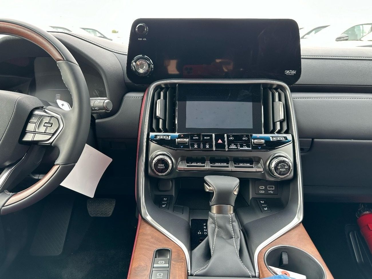 Lexus LX 600 Signature 3.5L