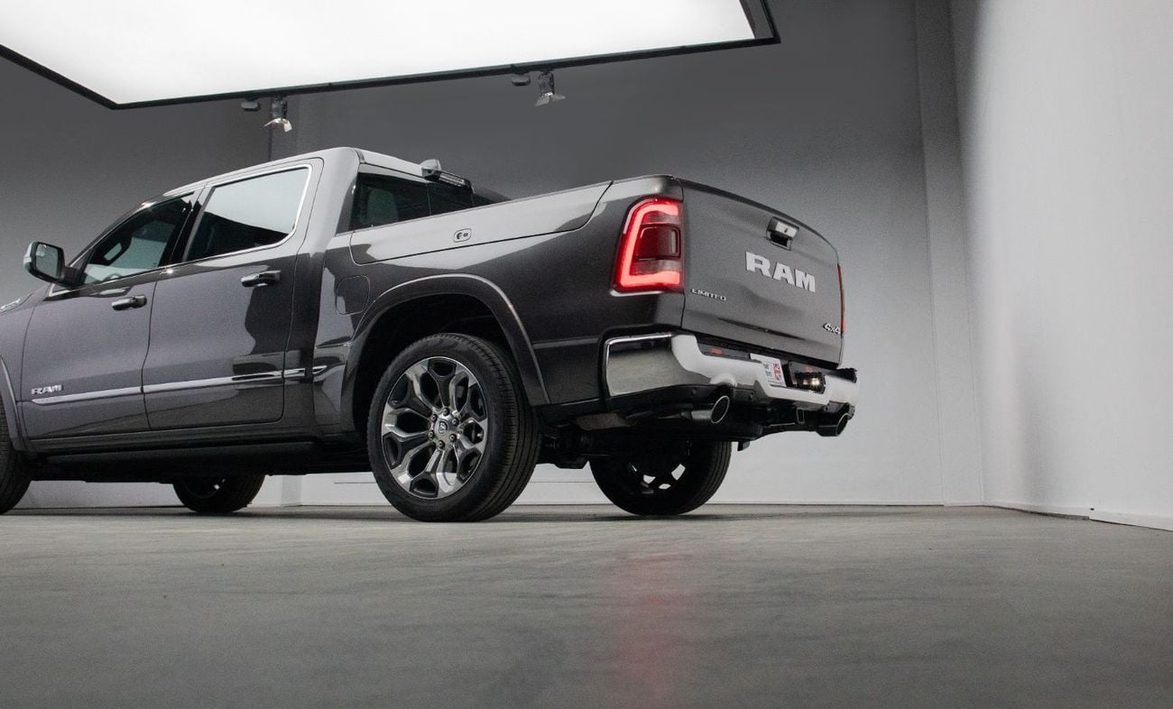 Dodge Ram Van Limited