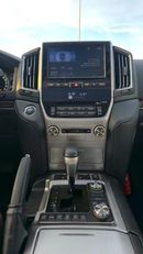 Toyota Land Cruiser VXR KM - GCC Specs