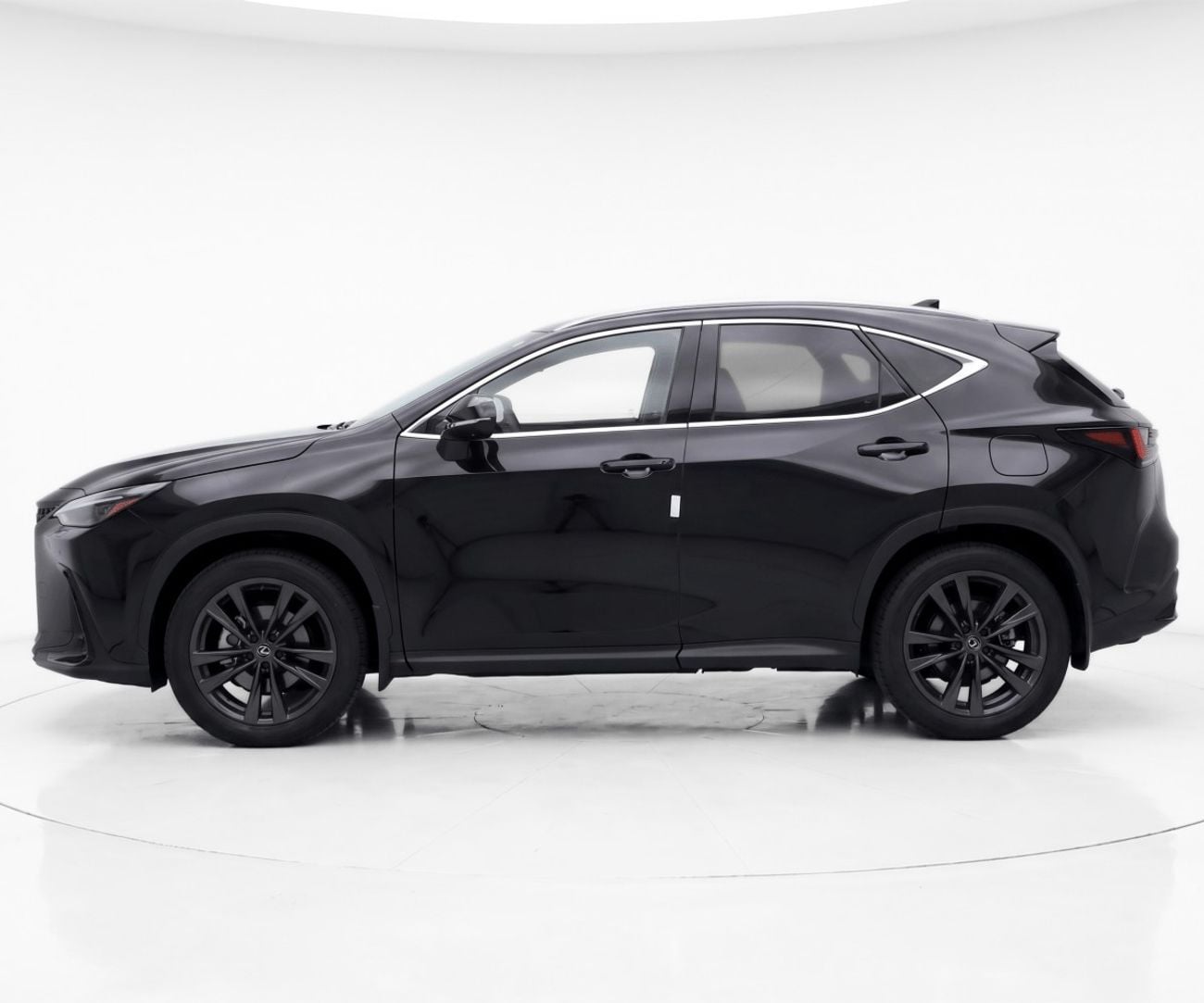 لكزس NX350 F-SPORT PLATINUM 2.4
