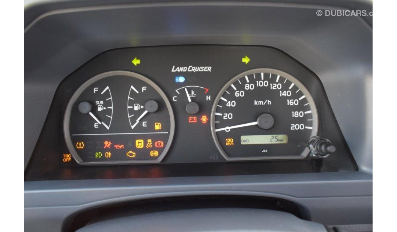 Toyota Land Cruiser Pick Up Sc 4.0l V6 Petrol Mt With Diff Lock