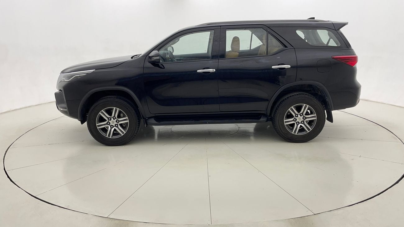 تويوتا فورتونر GXR 4 | بدون دفعة مقدمة | اختبار القيادة في المنزل