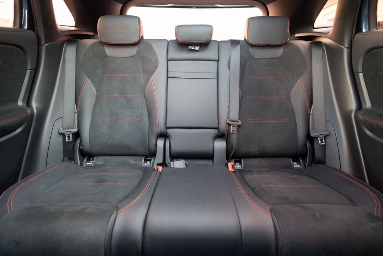 Mercedes-Benz GLA 200 Premium 1.4L Mercedes-Benz GLA200 AMG 2021 GCC under Agency Warranty with Flexible Down-Payment.