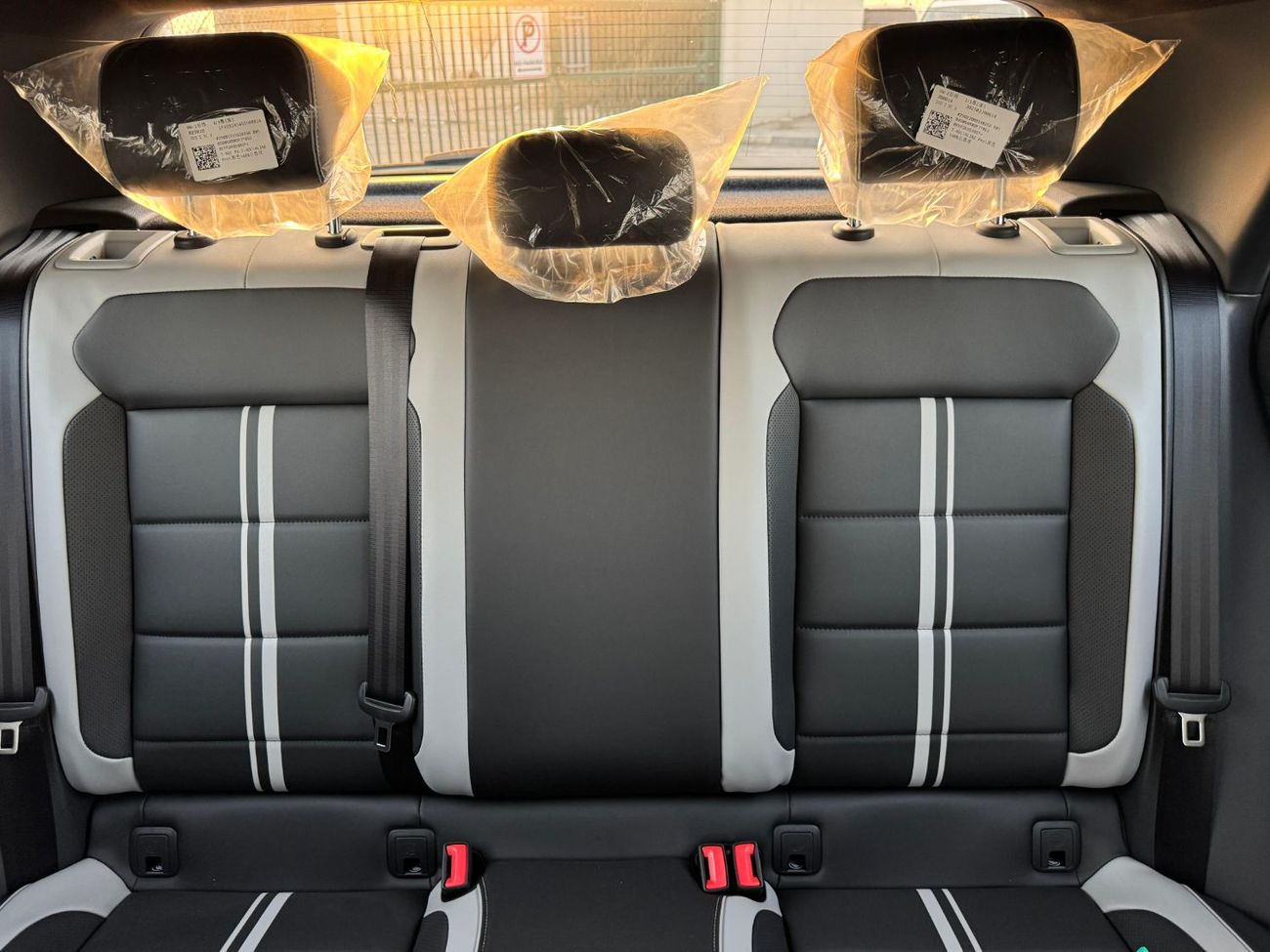 فولكس واجن T ROC 300 TSI 1.5L Turbo Petrol 2025 Export Price @ 71,000 AED