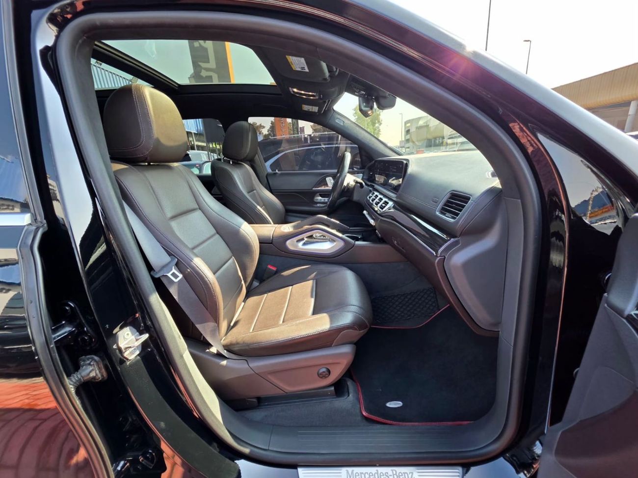 مرسيدس بنز GLS 450 4MATIC