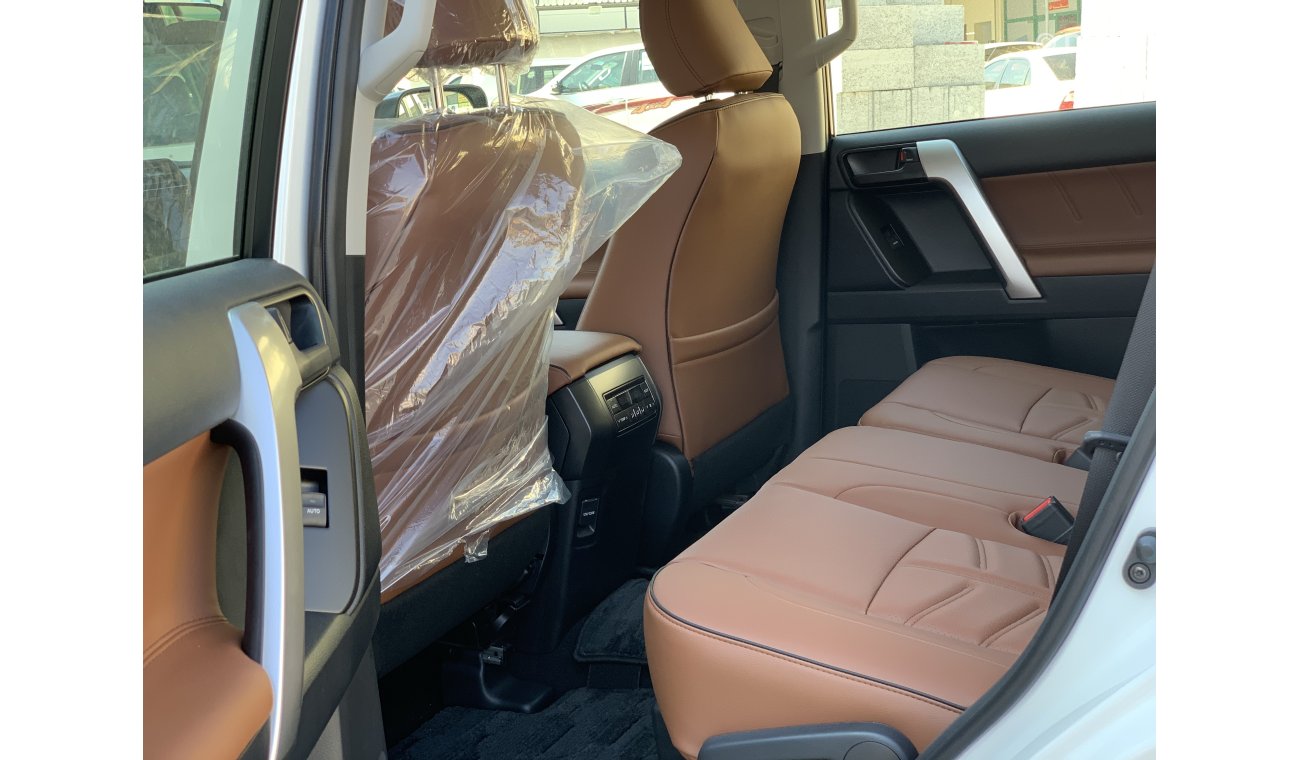 Toyota Prado VXR 4x4 2.7L V4 with Leather Seats