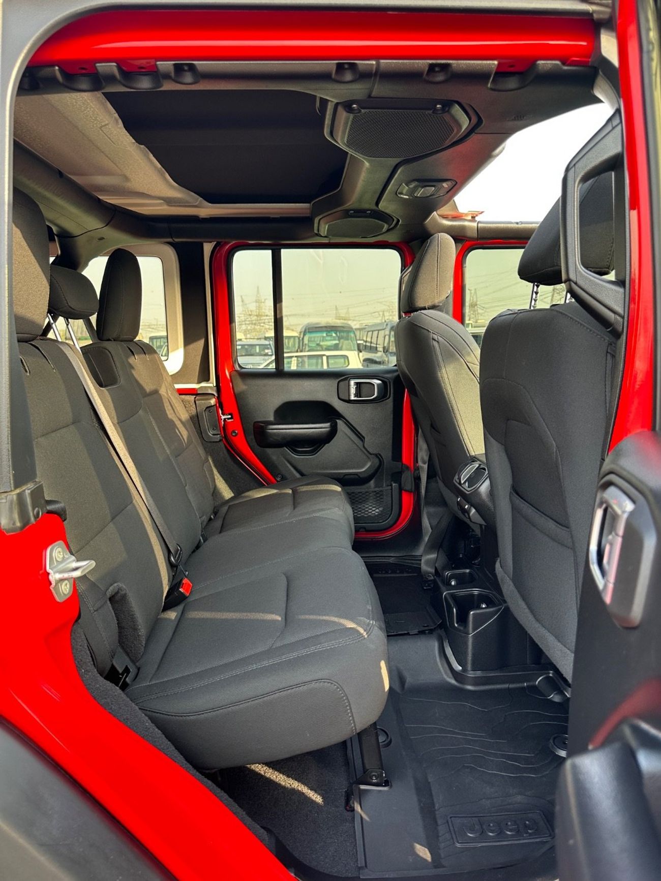 Jeep Wrangler Unlimited Sport 3.6L A/T