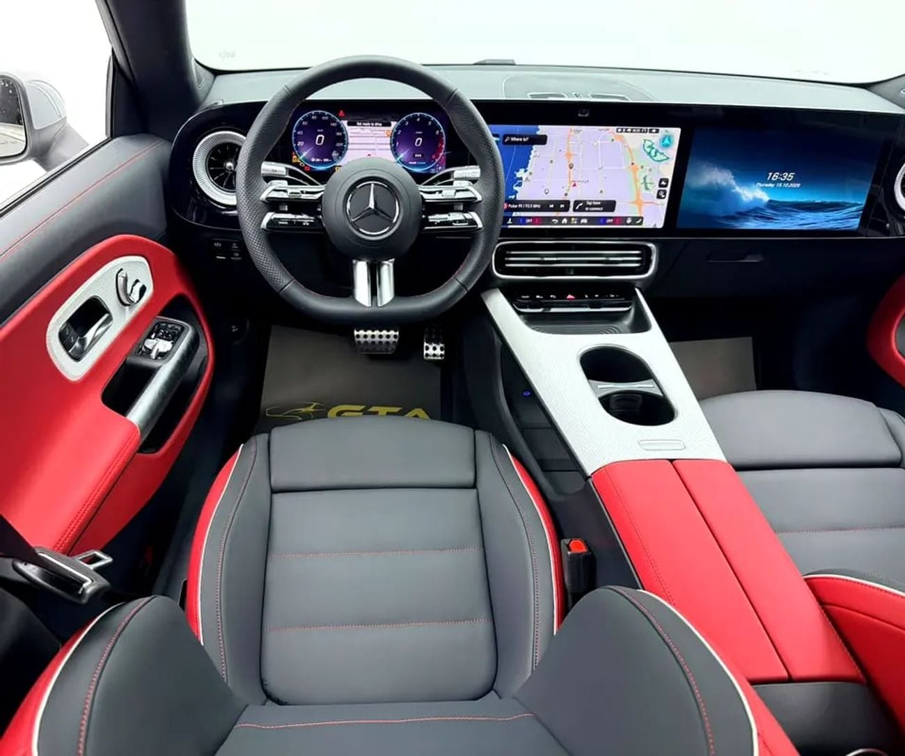 Mercedes Benz CLA 200 CLA200 AMG, Mercedes Warranty, Delivery Kms, Fully Loaded, GCC