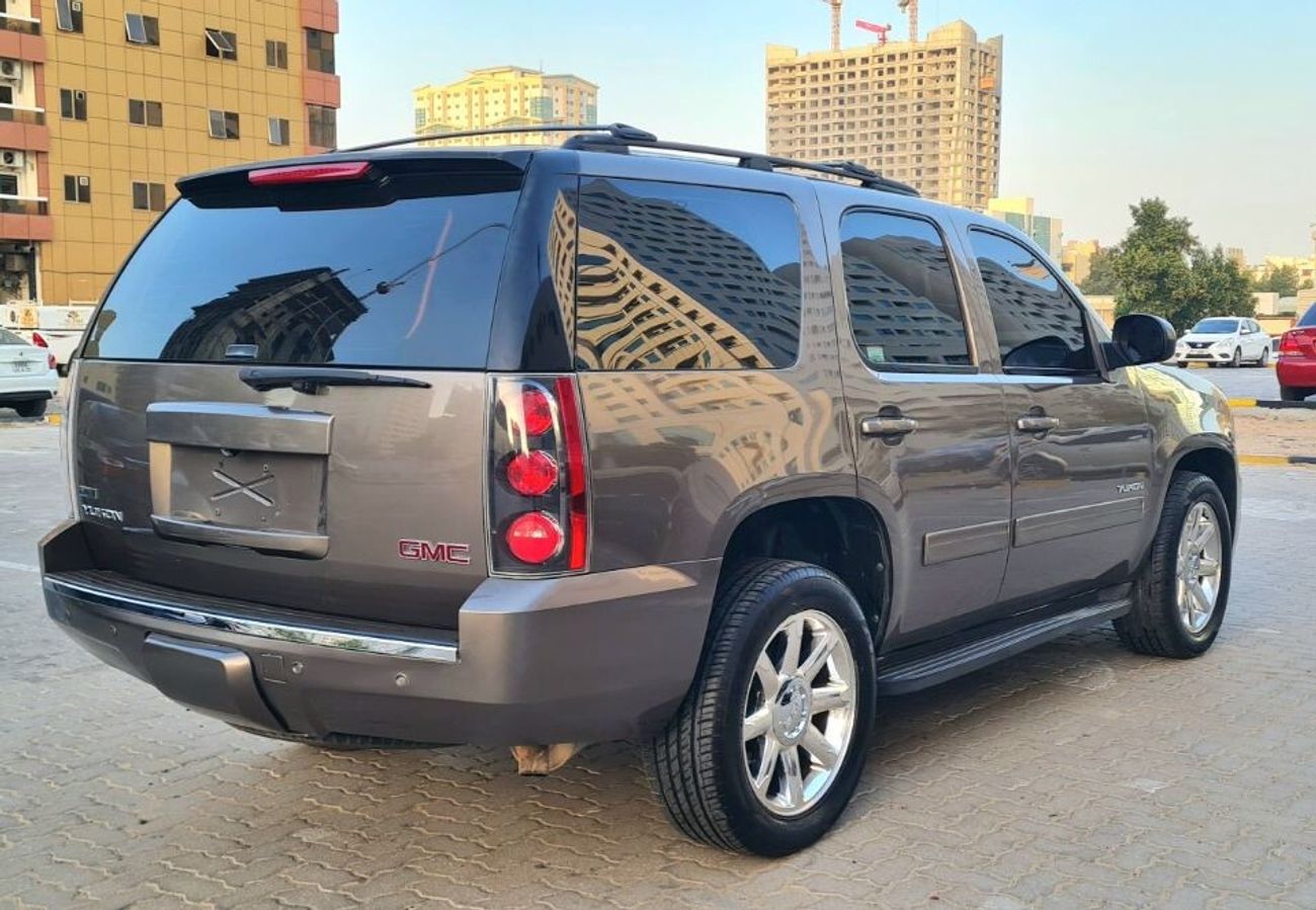 GMC Yukon MODIFIED YUKON DENALI  2011 GCC