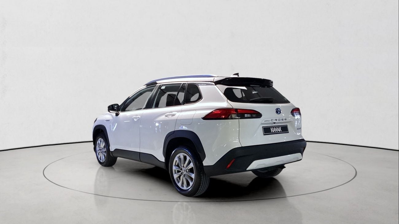تويوتا كورولا كروس 1.8 HYBRID GLI AUTO | شامل الضمان | 0 ﺪﻔﻋﺓ ﺃﻮﻟﻯ