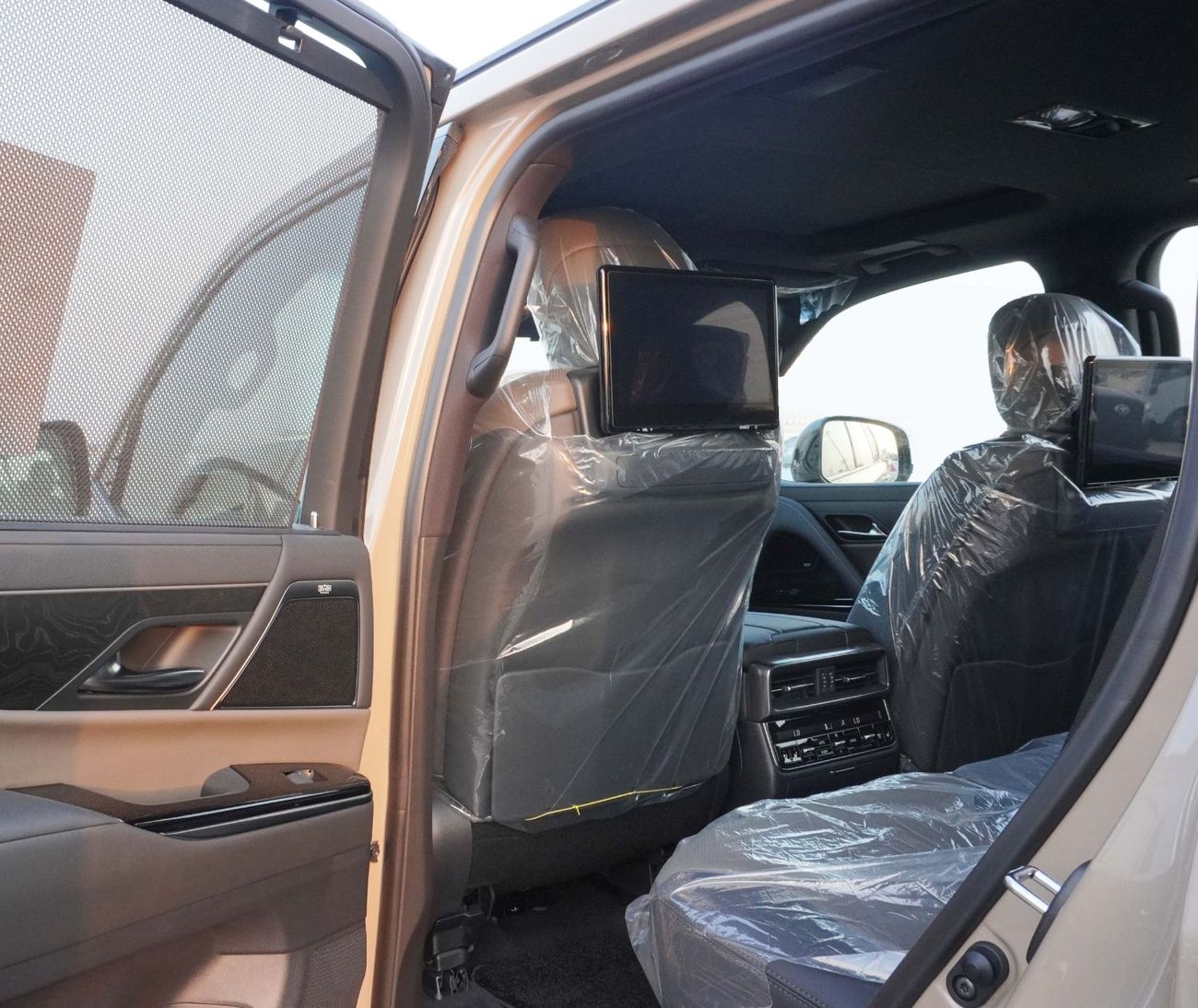 لكزس LX 700h 2025 MODEL LEXUS-LX700 3.5L HEV OVERTRAIL (SUNROOF, 360 DEGREE CAMERA, BSM, HEAD-UP DISPLAY)