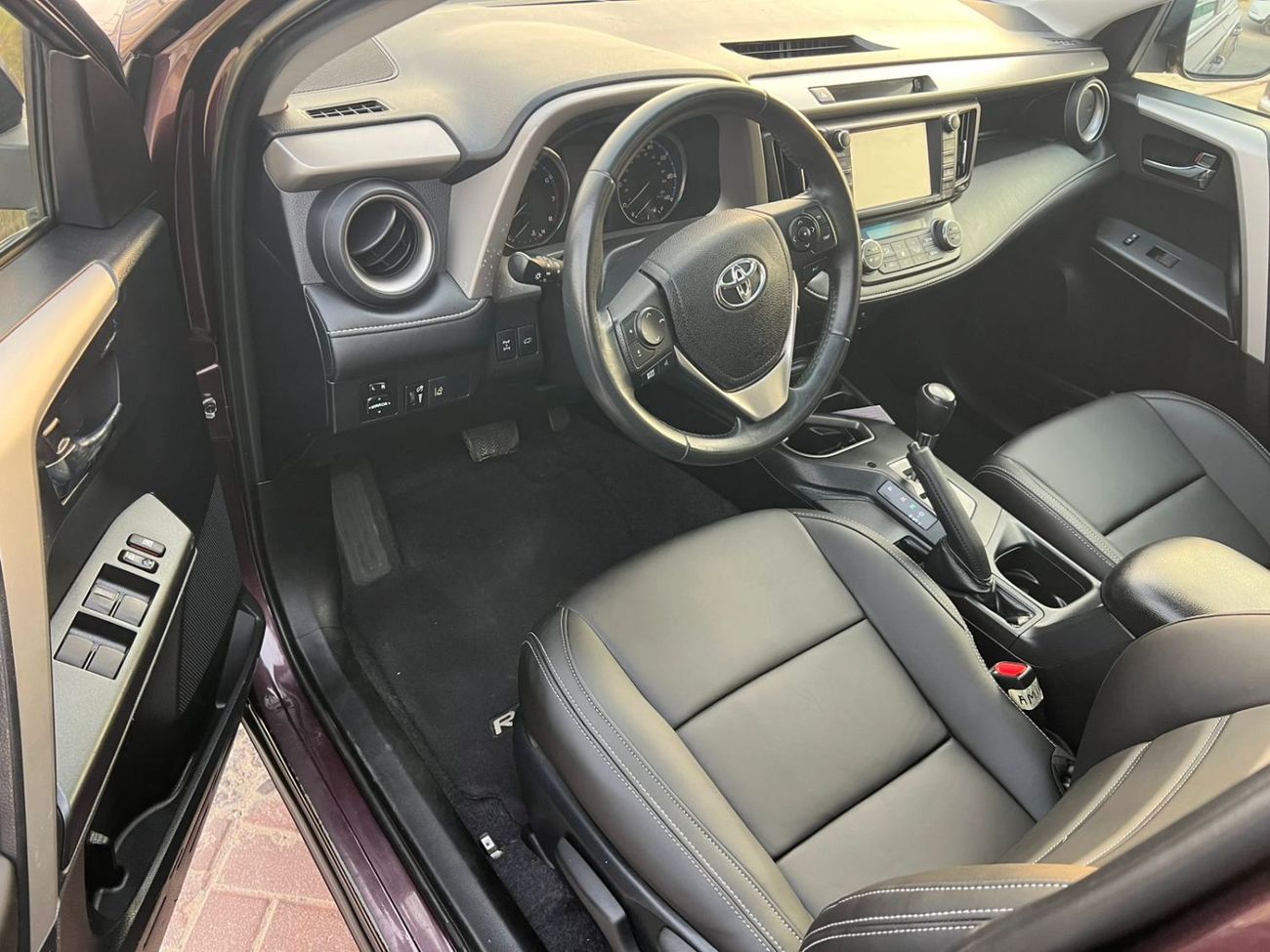 تويوتا راف ٤ 