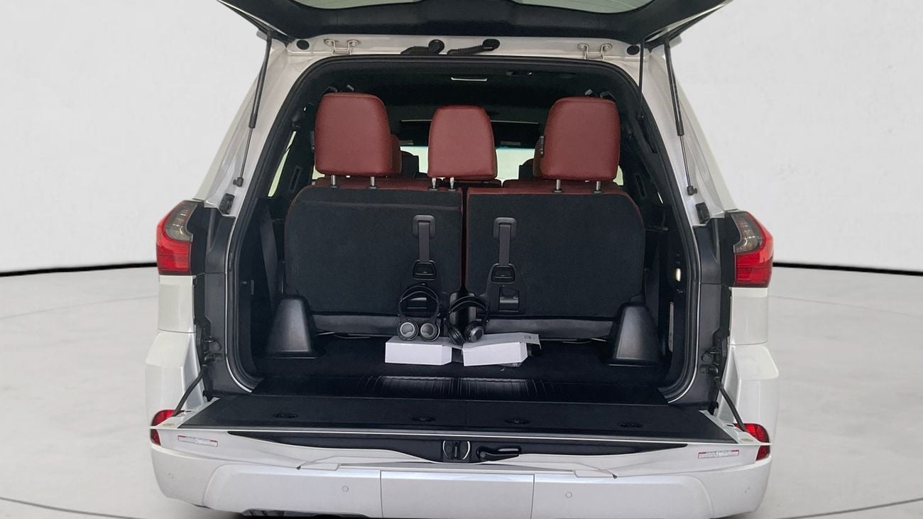 Lexus LX 570 Platinum 5.7L Platinum | Guaranteed Warranty | 0 Down Payment