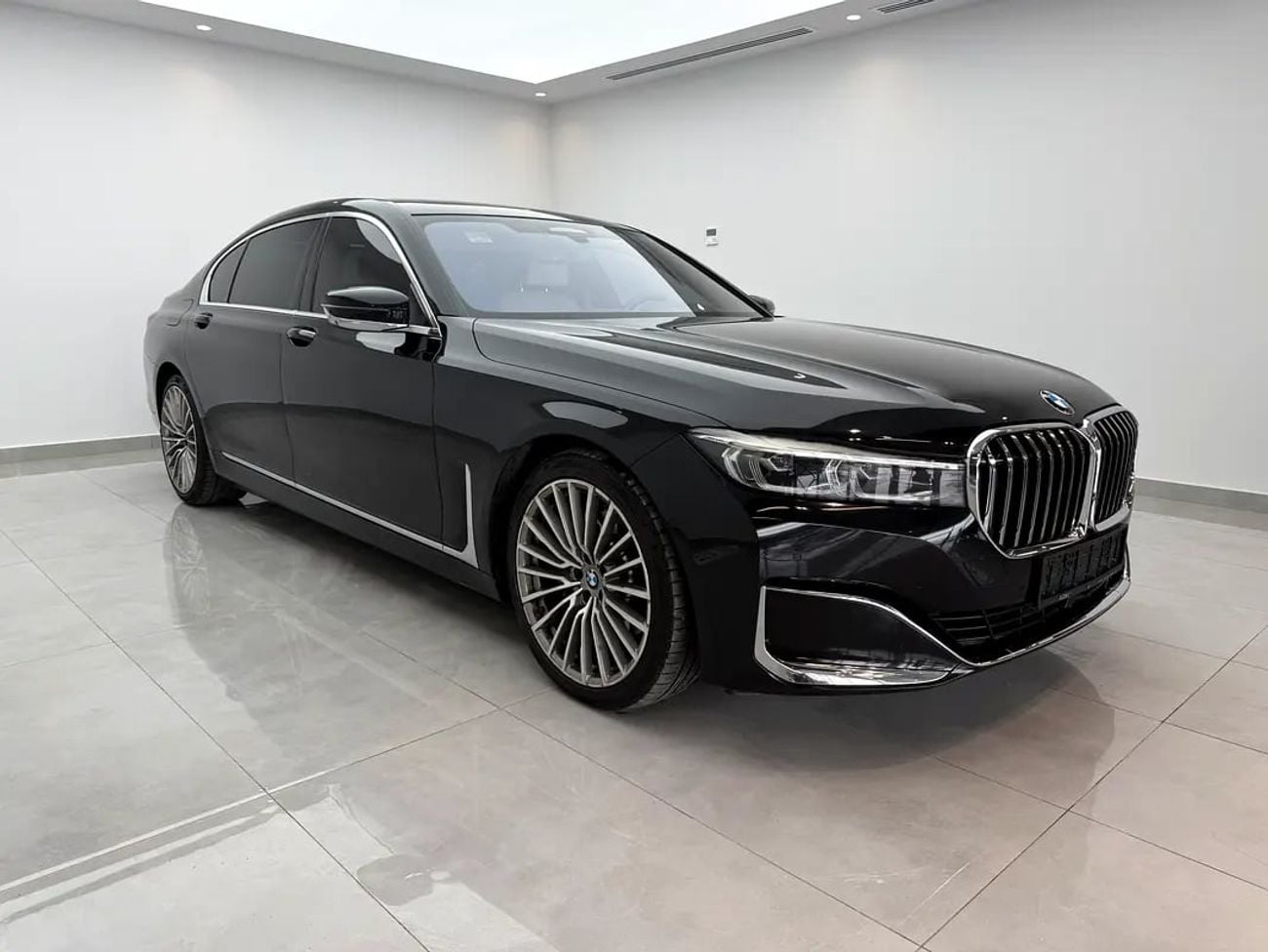 بي أم دبليو 730Li GCC Specs 730Li - Excellent Condition
